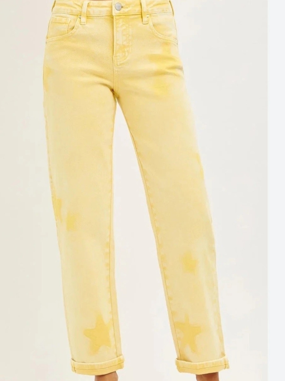 Relaxed Boyfriend Jeans in Soft Yellow with Star Accents